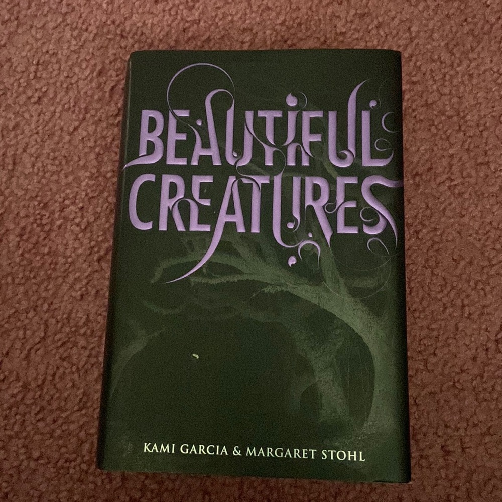 Beautiful Creatures by Kami Garcia and Margaret Stohl Hardcover